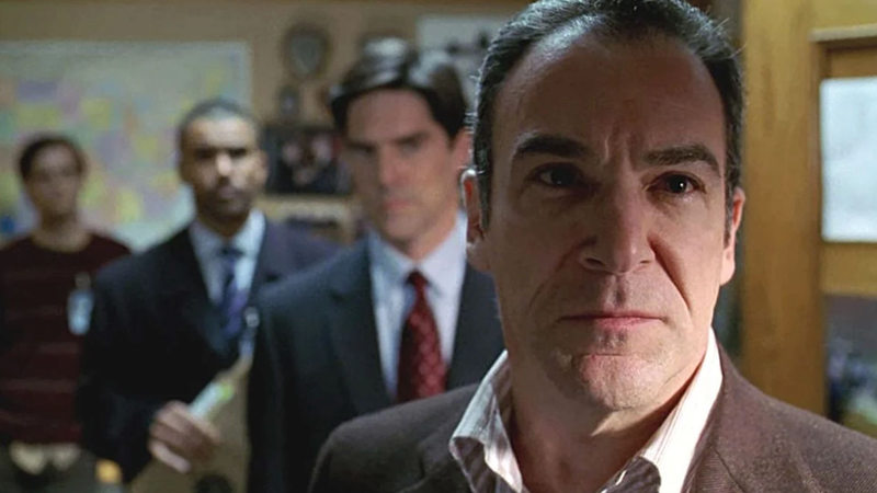 Mandy Patinkin ha criticato pesantemente la Serie Tv Criminal Minds (completa)
