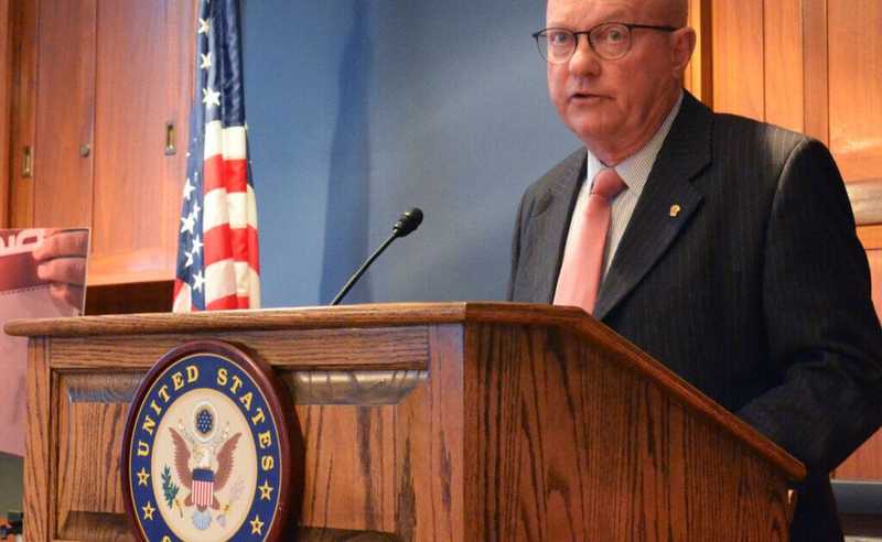 Colonnello Usa: "se la NATO insistesse a rimanere con l'Ucraina, Mosca liquiderebbe NATO e UE"