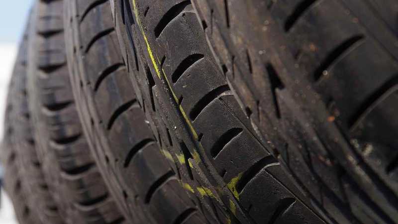 Come controllare lo stato dei pneumatici di un’auto usata
