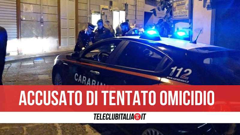 Napoli, accoltella 19enne e gli perfora il fegato: 16enne si consegna ai carabinieri