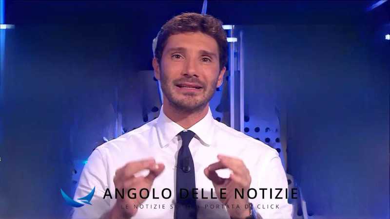 Ascolti Tv, altra batosta per Stefano De Martino