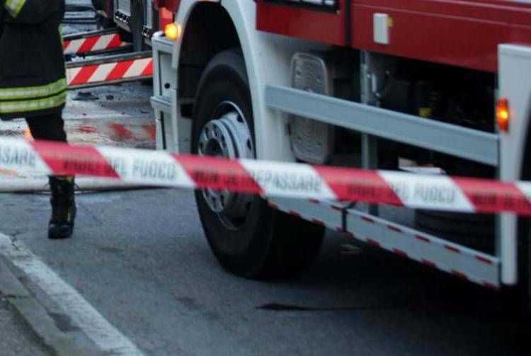 Auto contro tir ad Andria: un morto e 3 feriti