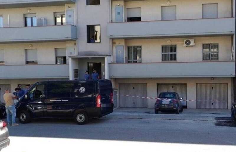 Il cadavere di Alex Ettore Sorrentino nel garage, fermato il compagno della proprietaria