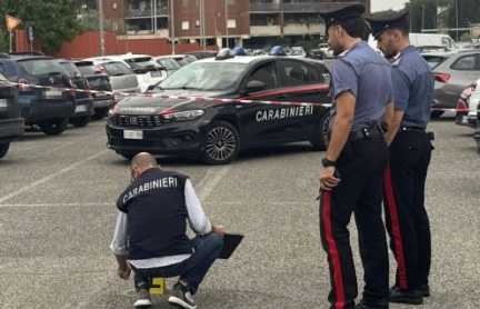 Spari in strada a Sant’Anastasia, grave un uomo di 50 anni