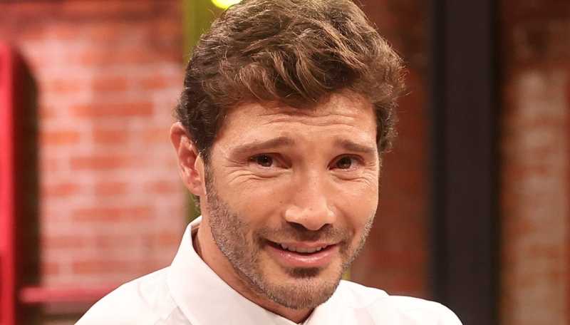 Stefano De Martino ad Affari Tuoi, manca il dettaglio che lo ha sempre contraddistinto