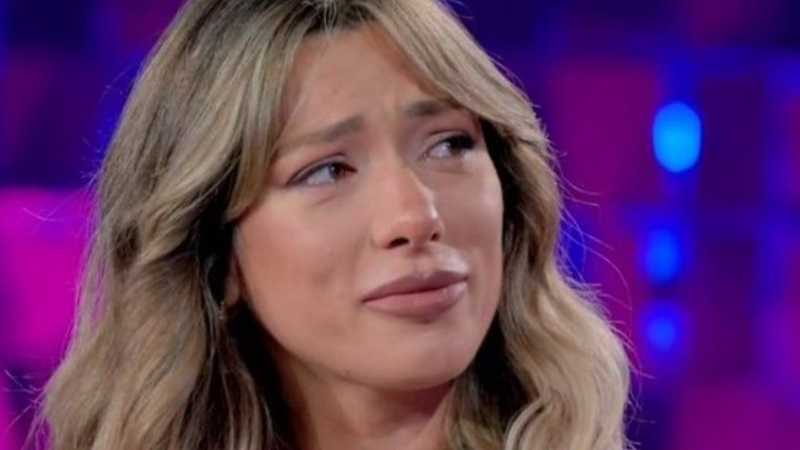 Verissimo, Soleil Sorge, in lacrime parla della recente scomparsa della mamma Wendy [VIDEO]