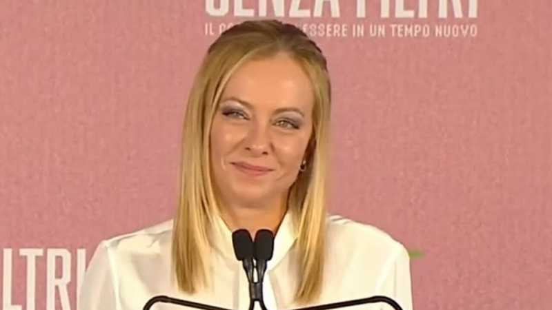 Meloni: "Minacce si moltiplicano, non abbiamo paura"