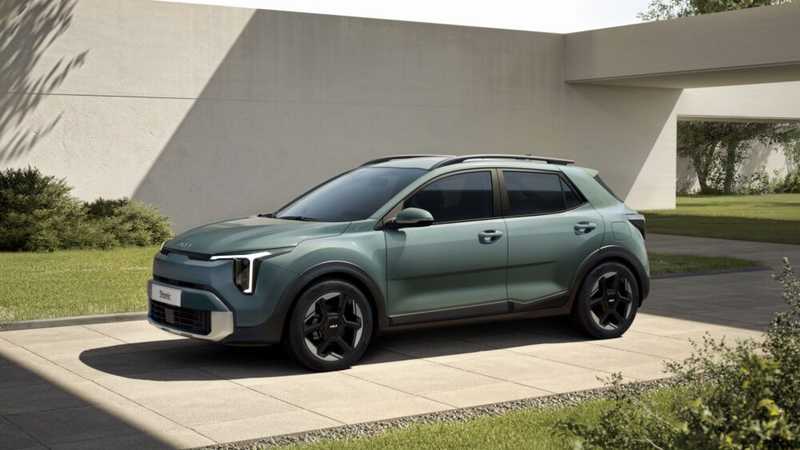 Nuova Kia Stonic 2025, il crossover compatto si reinventa