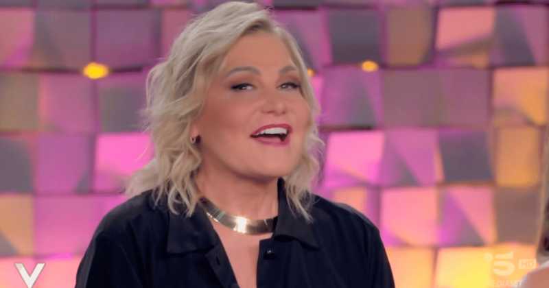 Grande Fratello, ufficializzato il numero dei concorrenti e l’orario in cui finisce la puntata: da oggi vanno in onda le pillole