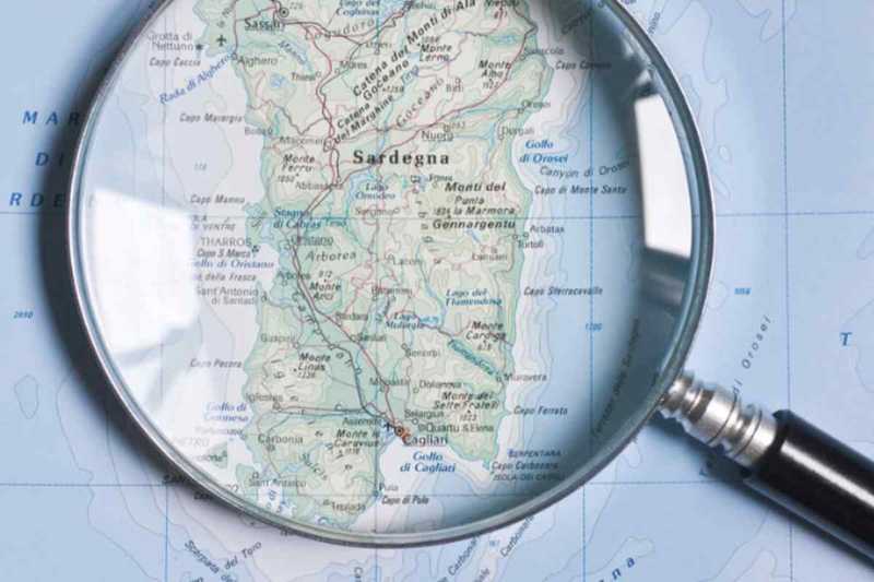 La chiamano la “Grotta Verde” ed è uno dei paradisi nascosti della Sardegna: solo ora puoi visitarla