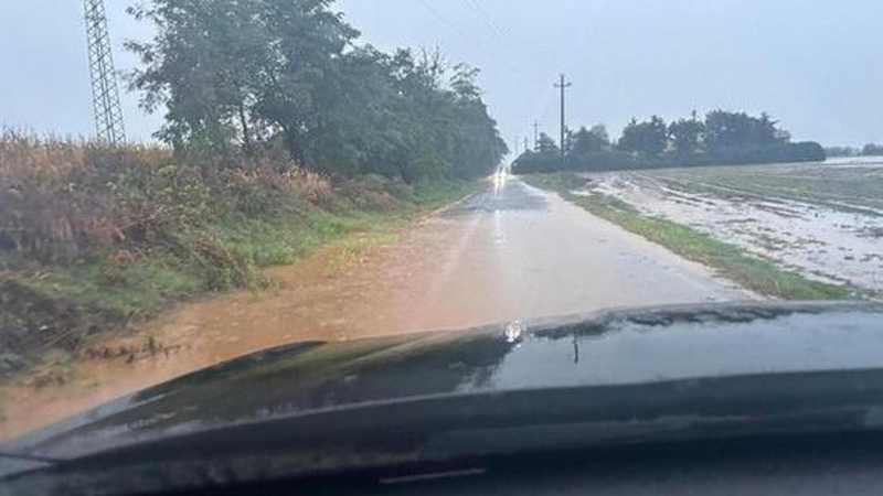 Maltempo in Piemonte: donna dispersa e 15 persone isolate in campeggio nell’Alessandrino