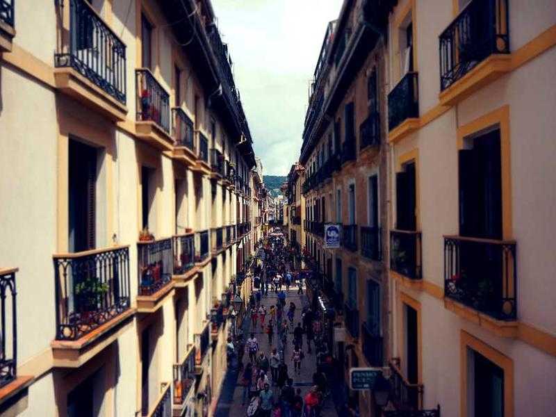 Manifestazioni a Milano: un panorama di eventi e mobilitazioni nel 2025