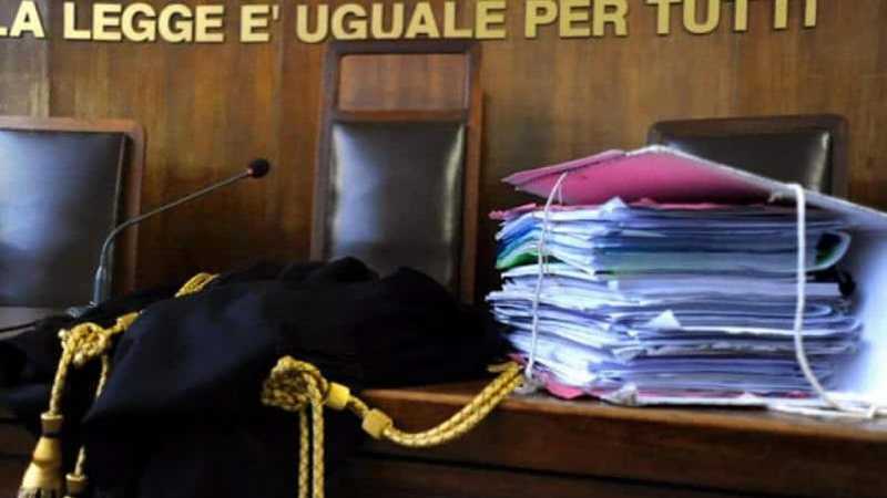Treviso, madre licenziata dopo aver chiesto di occuparsi del figlio malato: il giudice le dà ragione