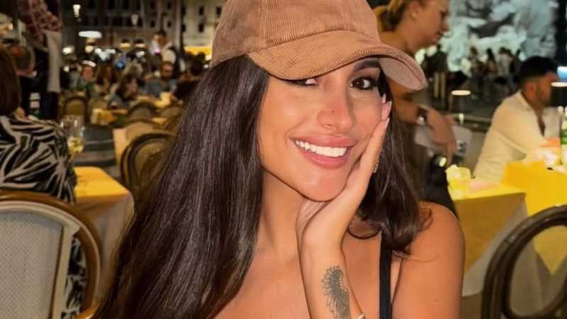 Uomini e Donne, Cristina Ferrara prossima tronista? I fan dell'ex corteggiatrice tifano per lei