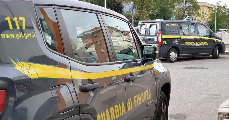 Ventotene, controlli della Guardia di Finanza durante la festa di Santa Candida