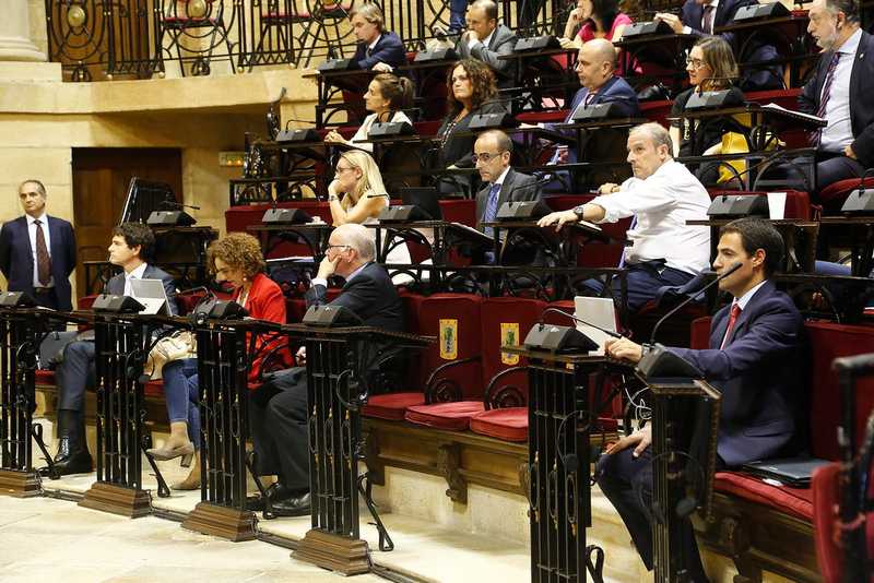 Ilaria Salis e l'immunità parlamentare: un caso al Parlamento Europeo