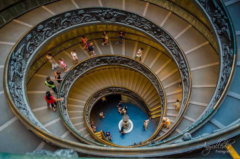 Cardinale Pierbattista Pizzaballa: Una Vita al Servizio della Terra Santa