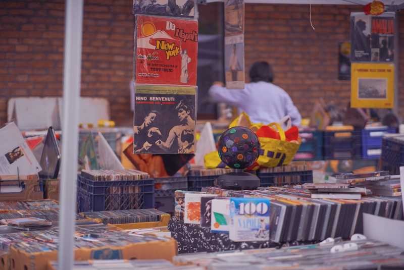 Mercatorre, arriva la XX edizione: vintage, arte, street food e un dj set “condiviso”