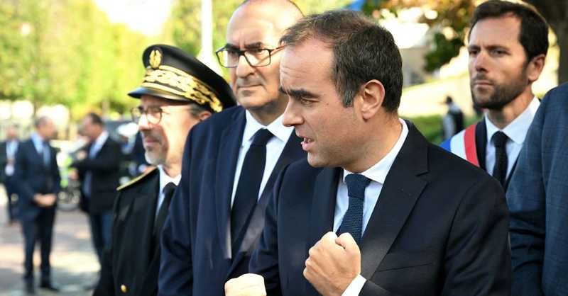 Francia al bivio: Lecornu torna a Palazzo dell'Eliseo, attesa per la lista dei ministri