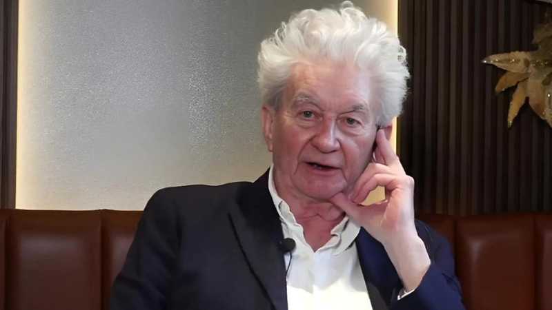 Caso Garlasco, l’avvocato Lovati e la mossa da testimonial di una clinica dentistica in Albania