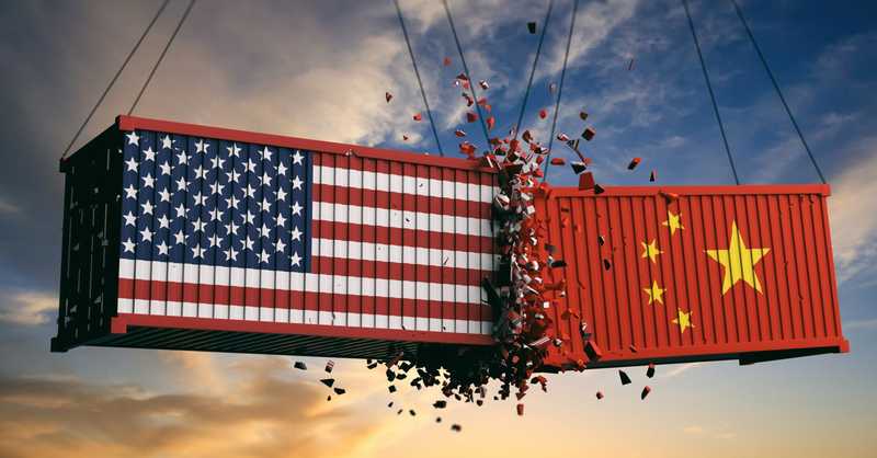 Cina impone tasse portuali alle navi Usa: tensioni economiche globali