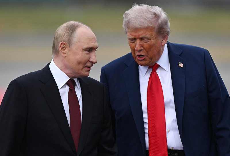 La telefonata tra Trump e Putin: «Molto produttiva, ci incontreremo a Budapest». L'accelerata sulla guerra in Ucraina prima del faccia a faccia con Zelensky