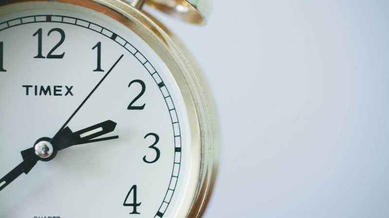 Ora legale 2025: quando spostare le lancette indietro