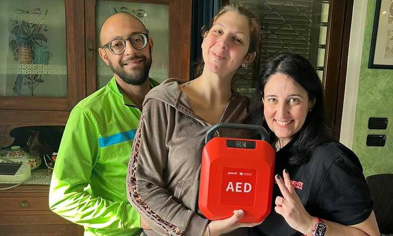 Donazione DAE alla famiglia della piccola D.