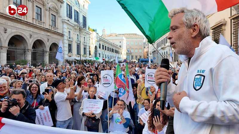 Non esiste libertà senza verità” – Roma in piazza a 4 anni dall’introduzione del Green Pass