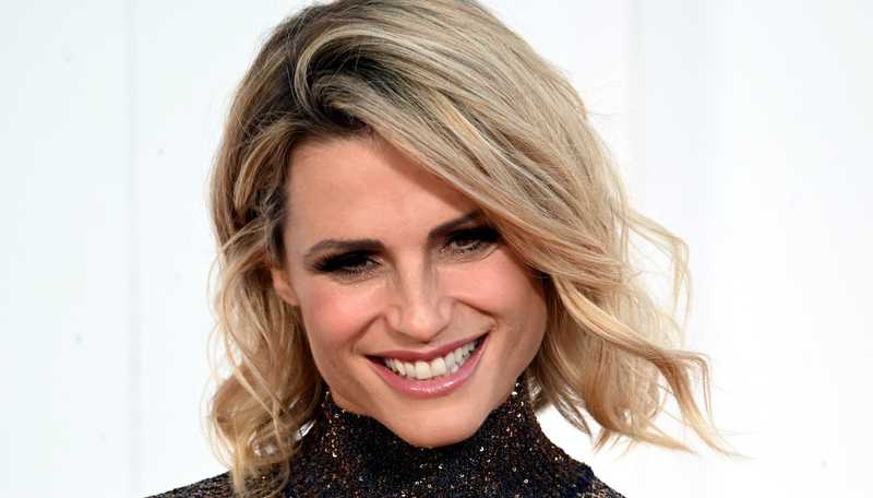 Giovedì 23 ottobre, il talent show Io Canto Family giungerà al suo epilogo con una finale emozionante, condotta dalla carismatica Michelle Hunziker. Questo evento, che si svolgerà in prima serata su Canale5, promette di essere un appuntamento indimenticabile, ricco di musica, emozioni e legami…