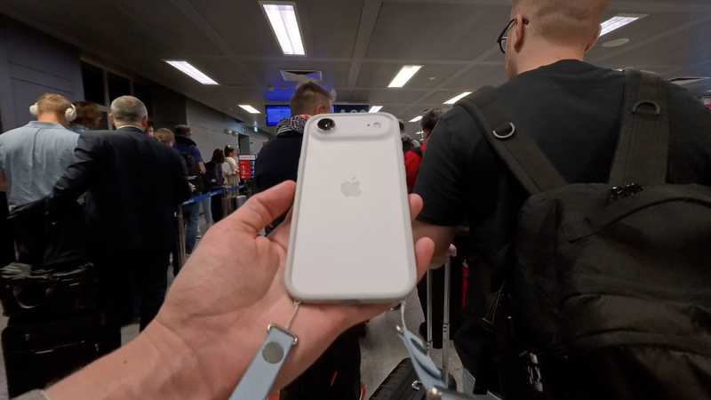 Negli ultimi giorni, diverse fonti autorevoli hanno confermato che Apple sta riducendo significativamente la produzione di iPhone Air a causa di vendite inferiori alle aspettative. Questa notizia è stata inizialmente diffusa dalla testata sudcoreana The Elec e successivamente confermata da Nikkei…