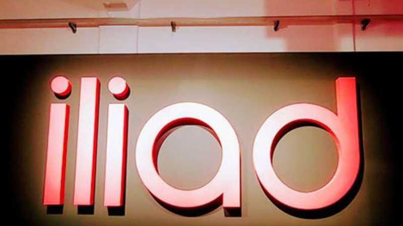 Iliad down, rete non risponde: telefono e Internet fermi