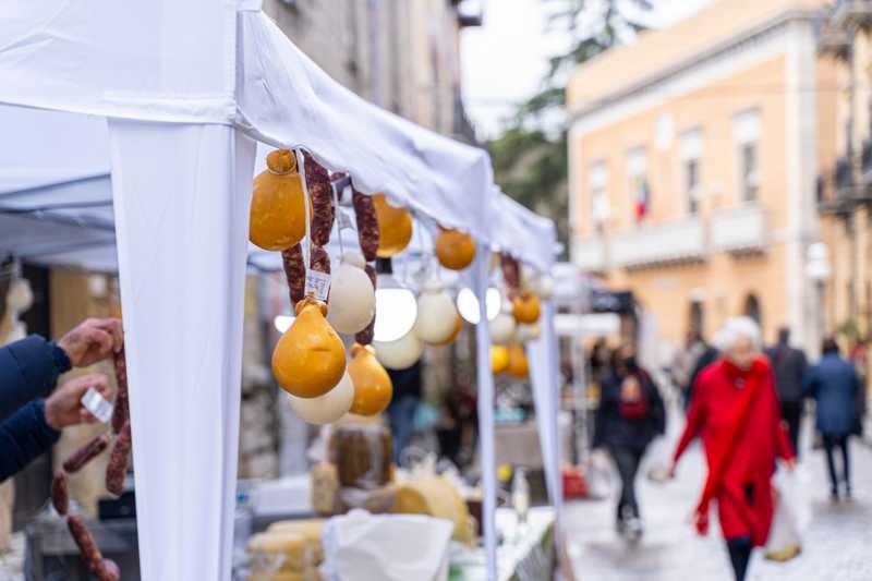 Festa dei sapori madoniti a Petralia Sottana, in diecimila tra gli stand del borgo madonita