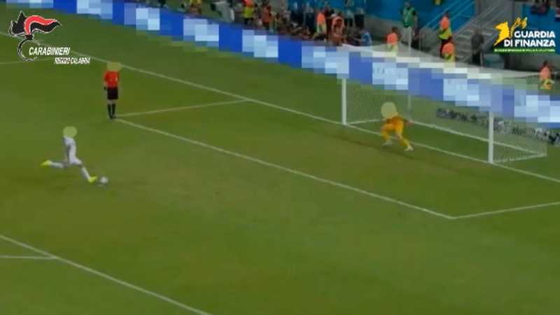 Partite truccate e arbitri corrotti: 5 arresti nell’operazione “Penalty