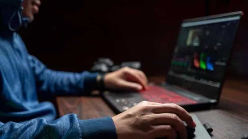 False foto pornografiche realizzate con l’intelligenza artificiale: spunta un altro sito sessista. Tra le vittime sportive, politiche e attrici anche del passato