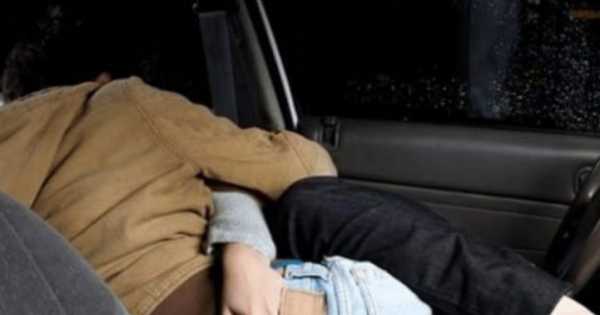 Scoperta choc: marito 80enne in auto con dipendente