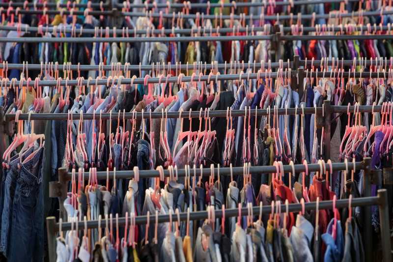 Tenaxia: Innovazione e Qualità nel B2B dell'Abbigliamento Donna