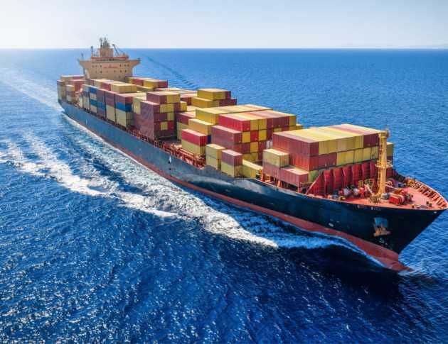 Traffico Navale: Impatto Clima e Nuove Rotte Marittime