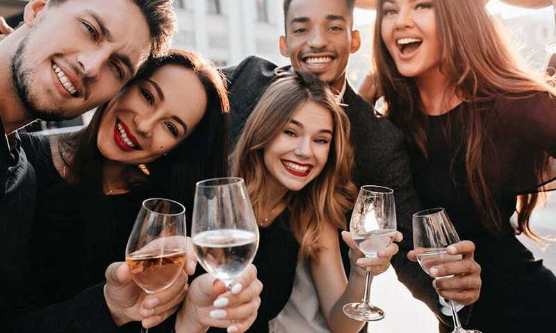 Vino: un amore italiano tra emozione e sapere