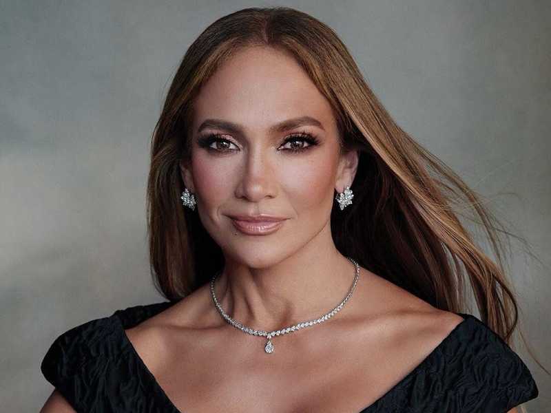 Jennifer Lopez: Addio agli anelli, nuova strategia?