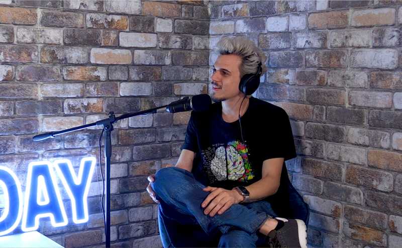 Pietro Morello: Musica, Social e Impegno Umanitario