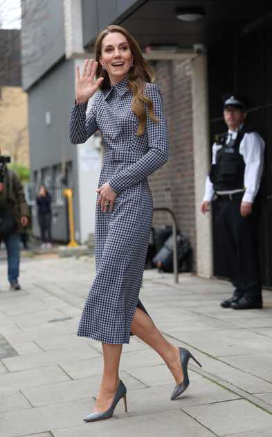 Kate Middleton: look impeccabile e borsa in sconto per il Black Friday