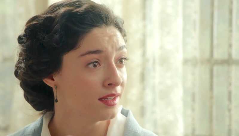 La Promessa: Angela lotta per Curro, futuro incerto