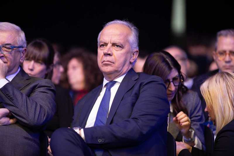 Piantedosi: Immigrazione non è la soluzione alla denatalità