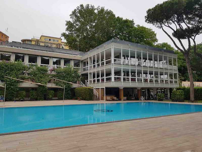 Licenziata per il "tu": scontro al Canottieri Roma