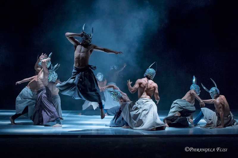 Imperdibili: Arti Performative che illumineranno il Dicembre 2025