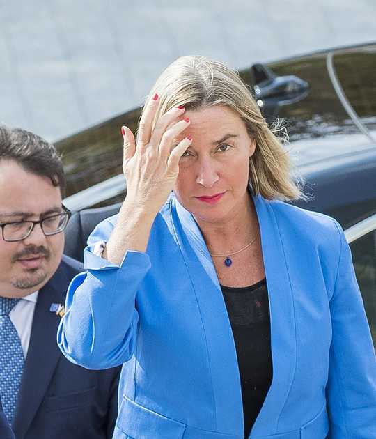 Mogherini si dimette dal Collegio d'Europa: "Massimo rigore