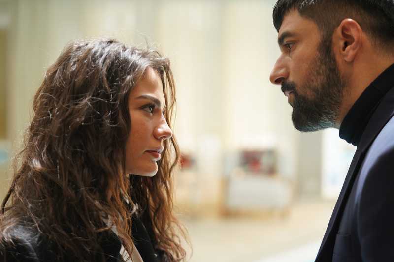 Io Sono Farah": Verità, Ricatti e Nuovi Rifugi