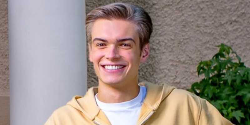 Leo, il figlio di Katja, protagonista di una storia d’amore al maschile in Tempesta d’amore