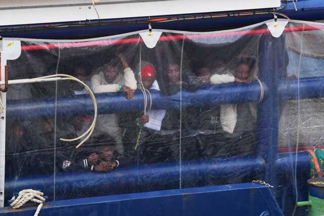 Riforma Asilo UE: Nuove Regole su Rimpatri e Confini